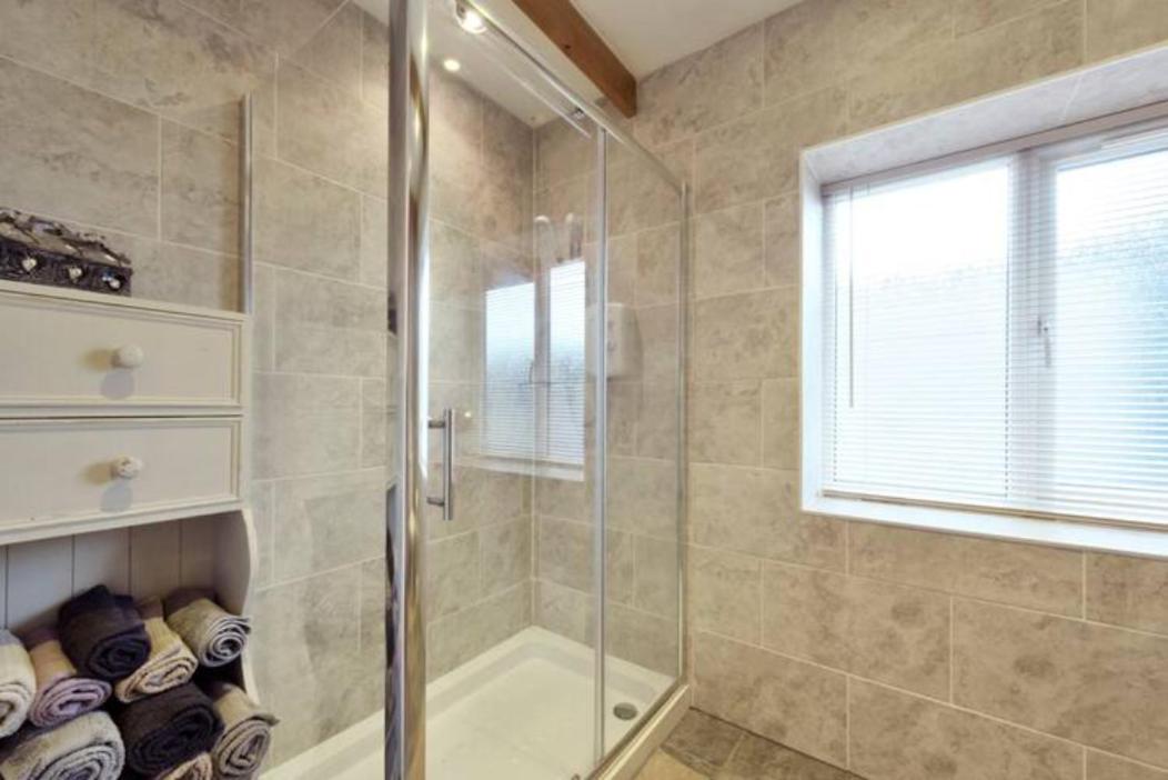 Oak Cottage With Private Log Fired Hot Tub Maidstone Zewnętrze zdjęcie